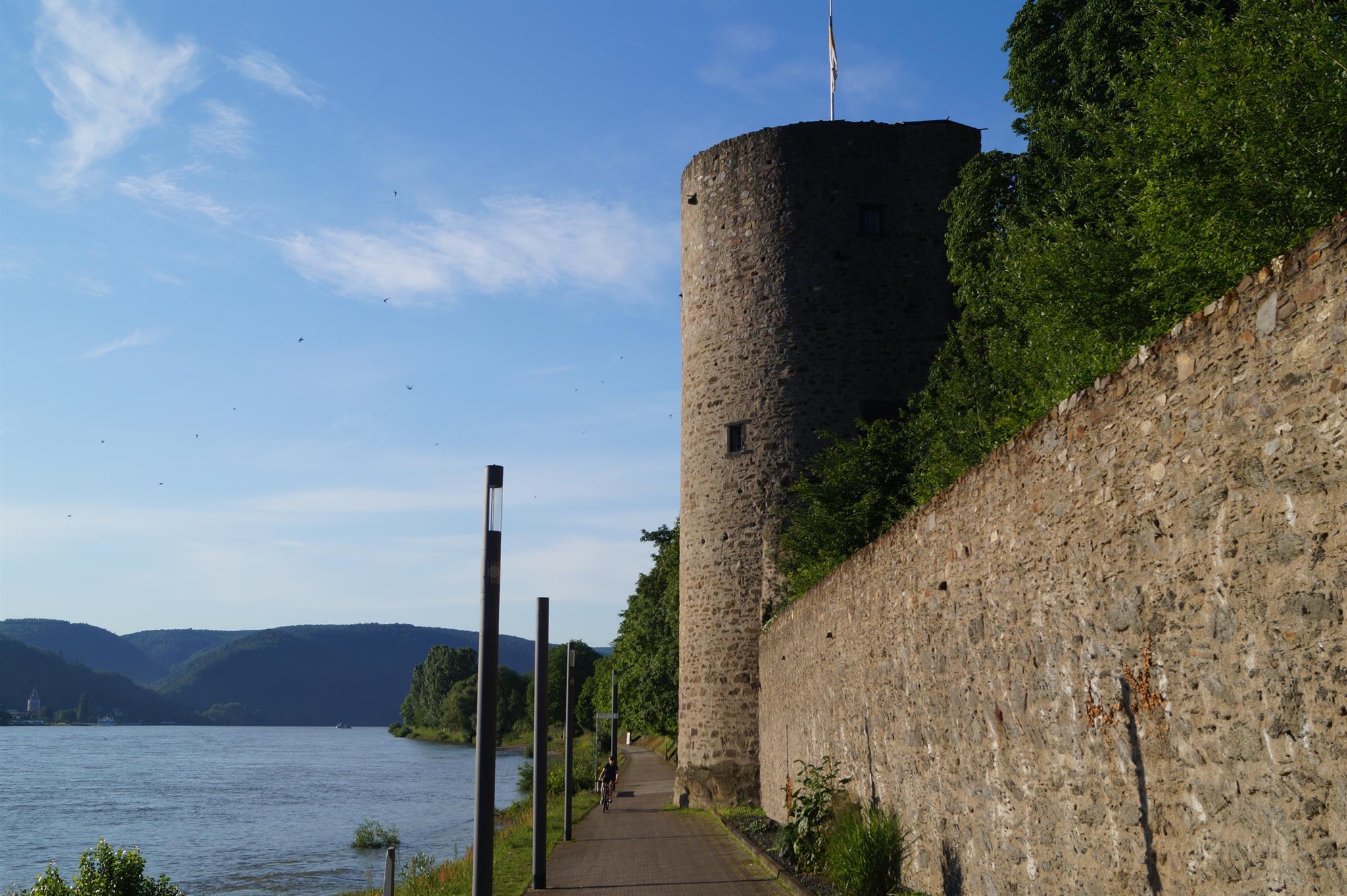 Foto: Scharfer Turm Rhens