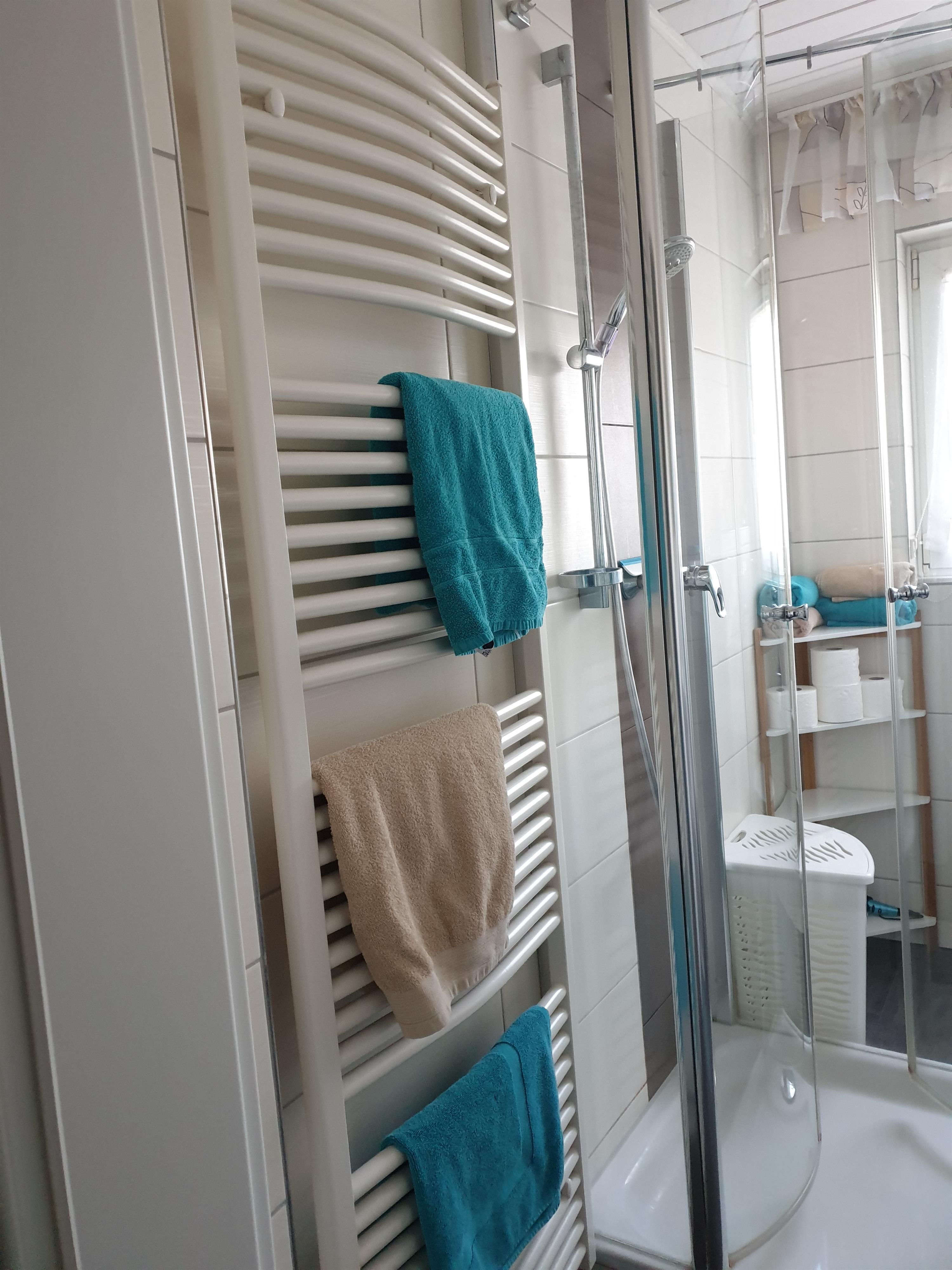 Foto: Badezimmer, Handtuchwärmer