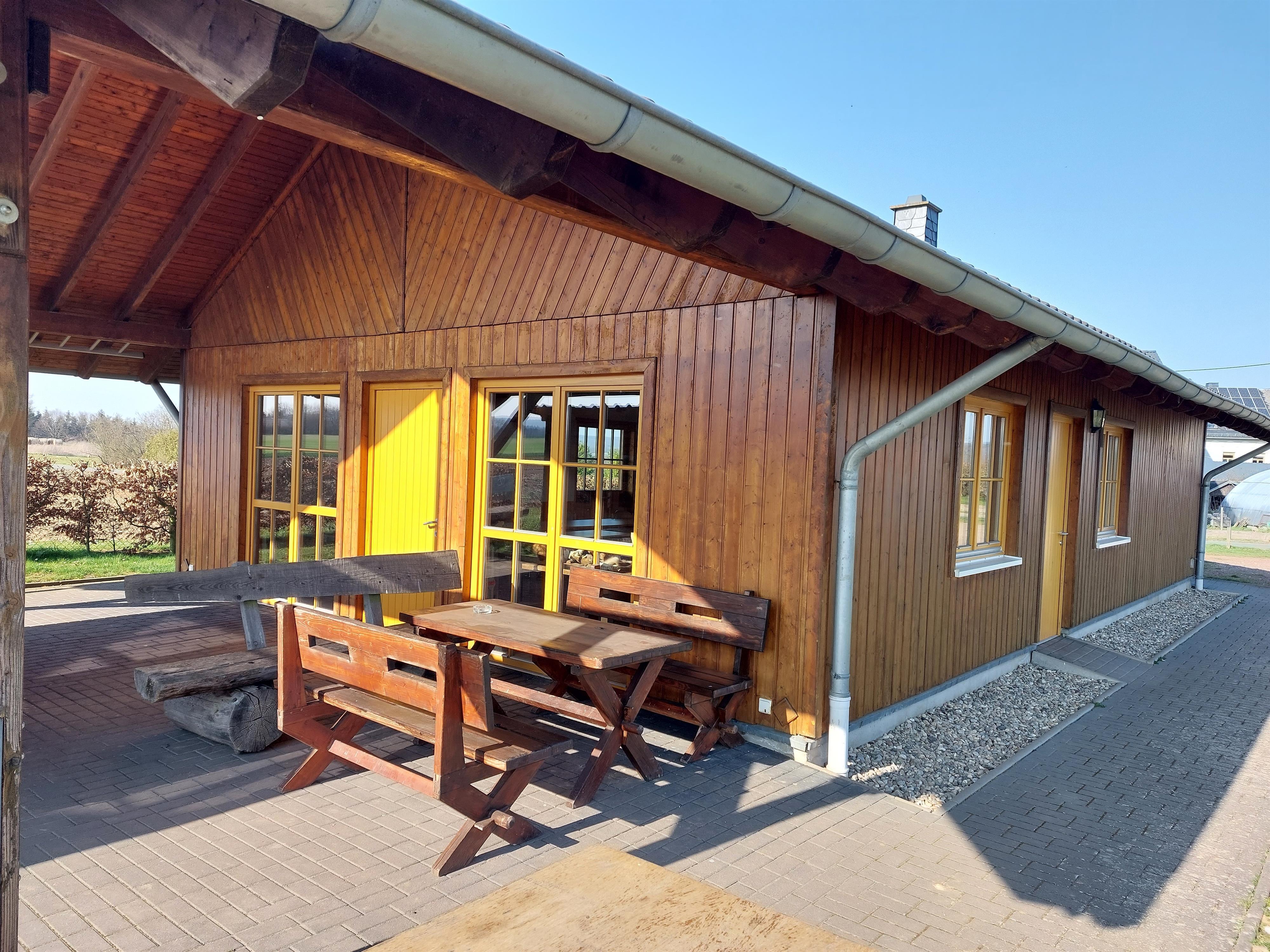 Foto: Tisch draußen